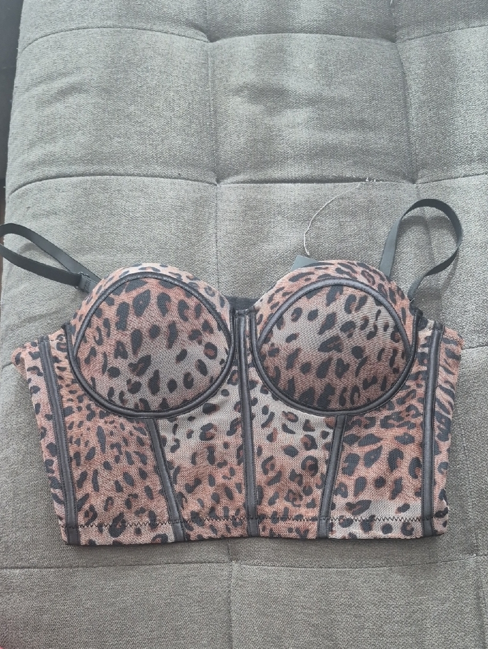 Leopard Print boostier. Size M